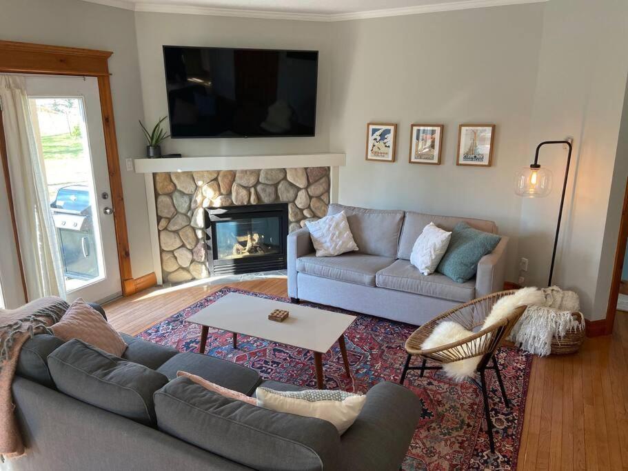 Cosy Chalet - 4 Season Family Oasis Колингууд Екстериор снимка