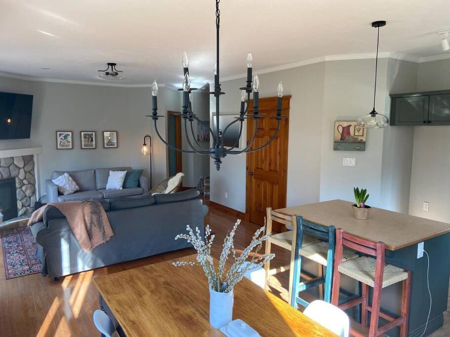 Cosy Chalet - 4 Season Family Oasis Колингууд Екстериор снимка